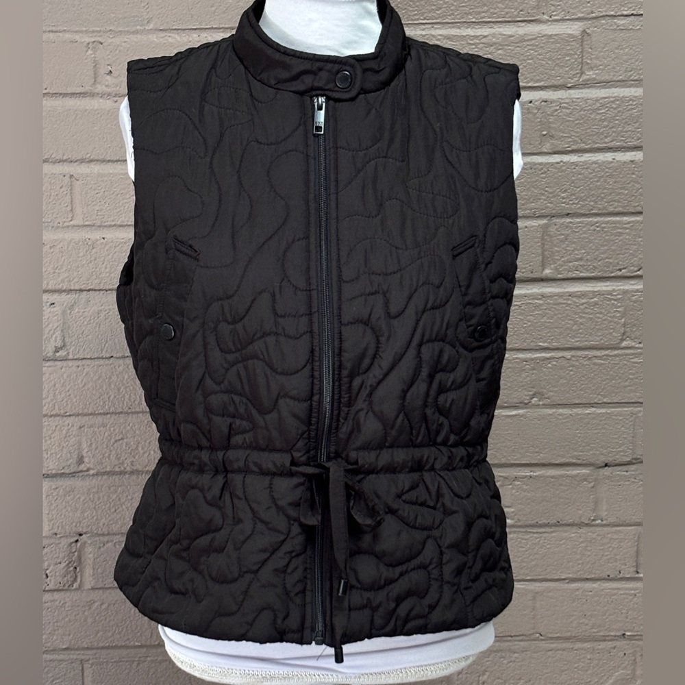 Marc New York black quilted vest M